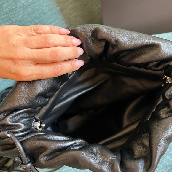 Bottega Veneta Fringe Shoulder Pouch, NEW $2800 - Picture 7 of 10